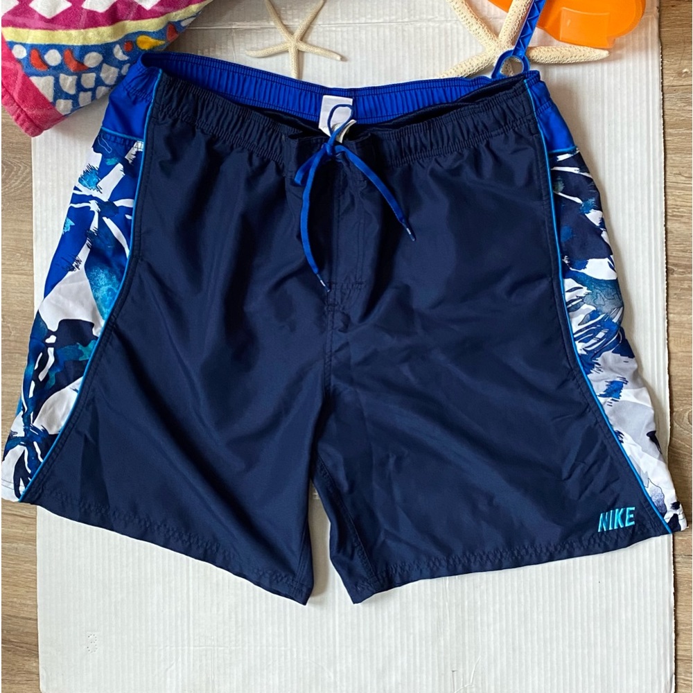 Nike Men’s Size XXL Blue And Print Panel Swim Trunks Side Pockets Lined